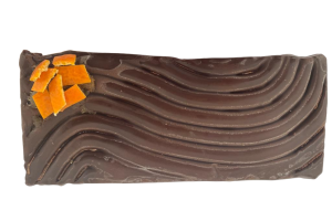 Turrón trufado al «Cointreau» decorado con naranja