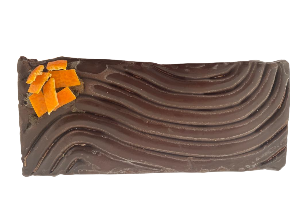 Turrón trufado al «Cointreau» decorado con naranja